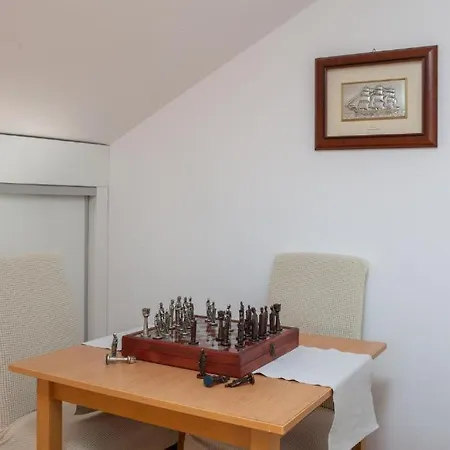 Nensi Villa Grebaštica