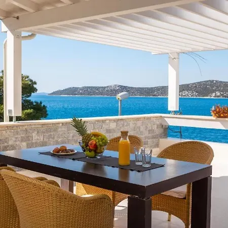 Villa Nensi Grebaštica